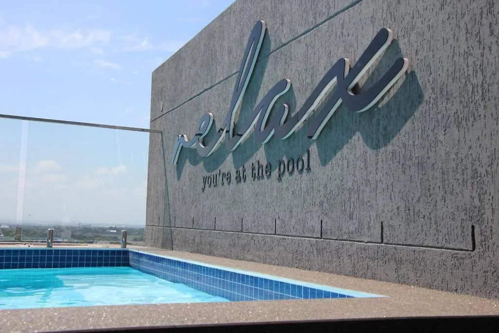 Central Rooftop Pool Patio & Gym Κέιπ Τάουν Διαμέρισμα