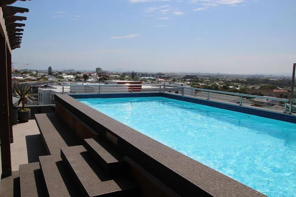 Διαμέρισμα Central Rooftop Pool Patio & Gym Κέιπ Τάουν