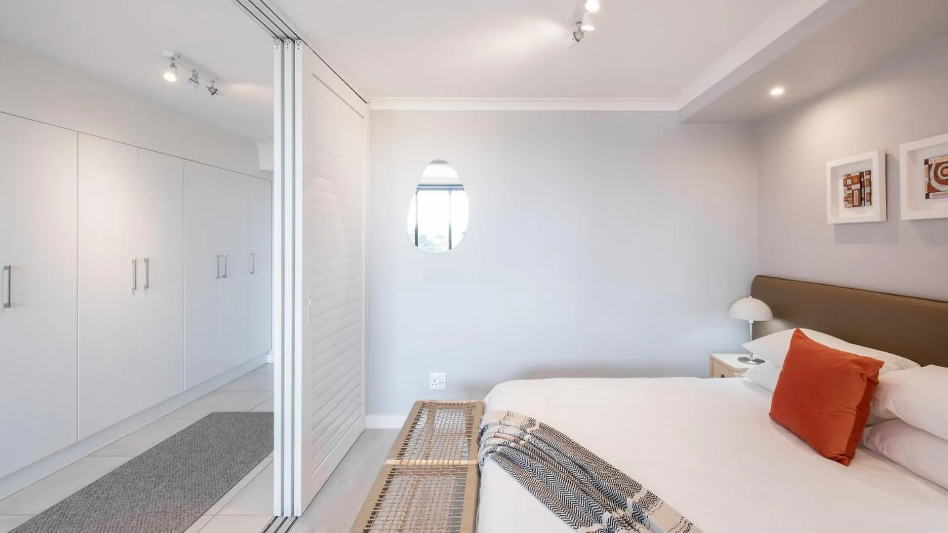 Central Rooftop Pool Patio & Gym Κέιπ Τάουν 0*,  Νότια Αφρική